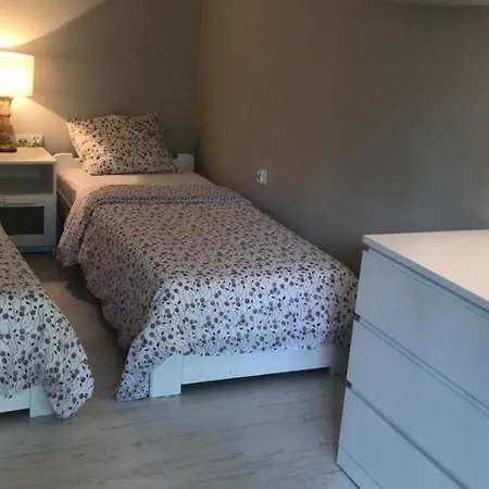 Wypoczynkowy W Lesie Nad Jeziorem Holiday home