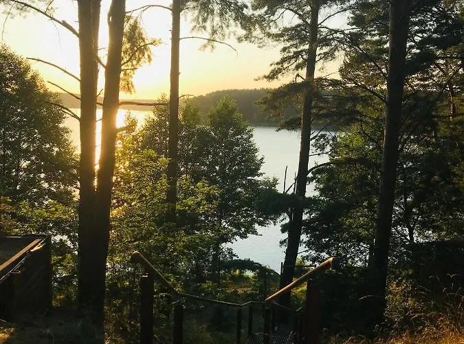 Wypoczynkowy W Lesie Nad Jeziorem Prázdninový dům Ocypel