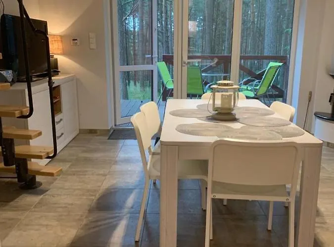 Prázdninový dům Wypoczynkowy W Lesie Nad Jeziorem