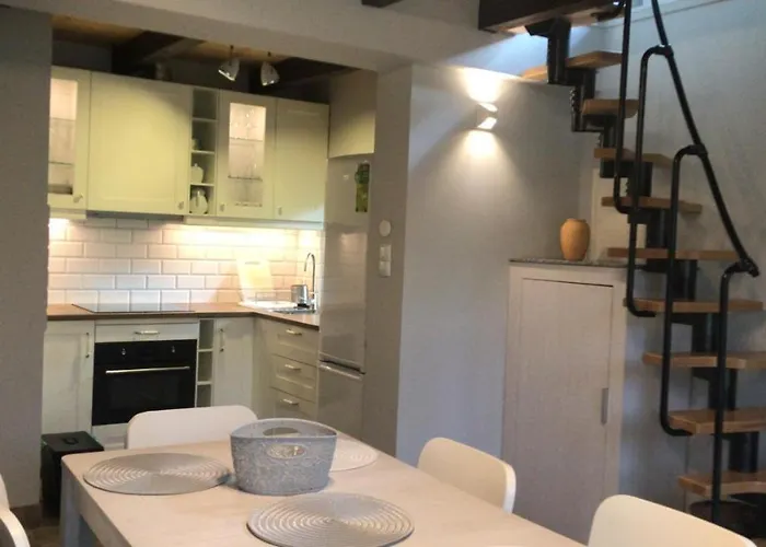 Prázdninový dům Wypoczynkowy W Lesie Nad Jeziorem