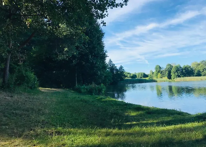 Wypoczynkowy W Lesie Nad Jeziorem Prázdninový dům